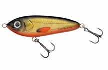 ABU GARCIA SVARTZONKER MCTRACER 12.5CM 69G on uusi innovaatio jerkki ja swim vieheiden maailmaan. Sillä on upea liukuva uinti jolla voi kalastaa lukemattomilla eri tavoilla. Tämä haukiviehe uutuus antaa saalista takuuvarmasti